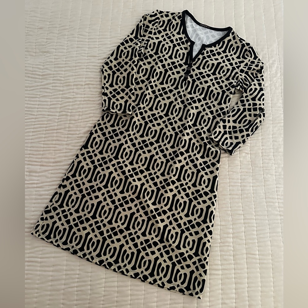 J.McLaughlin black & tan Greek key design dress